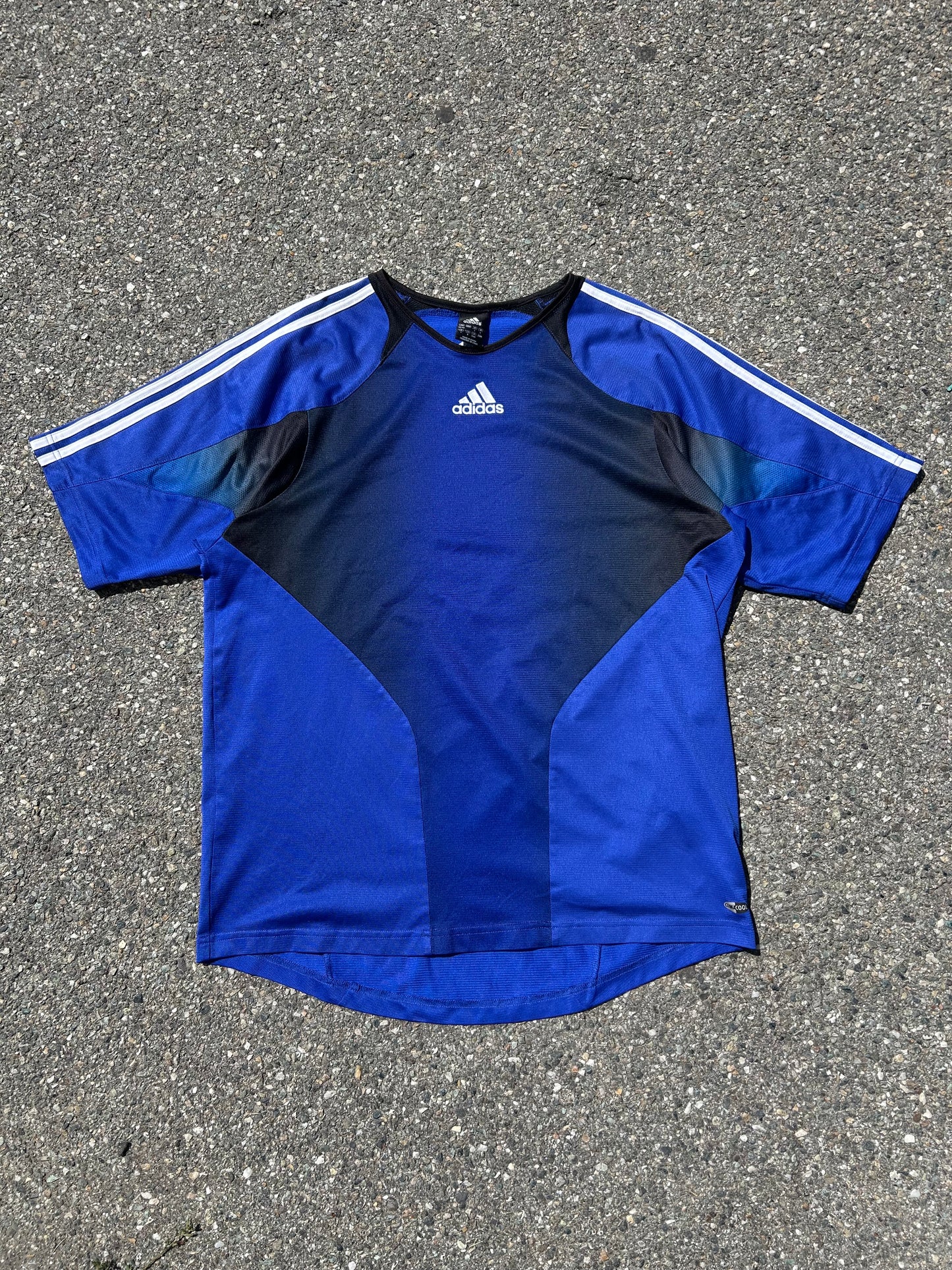 Adidas T-Shirt