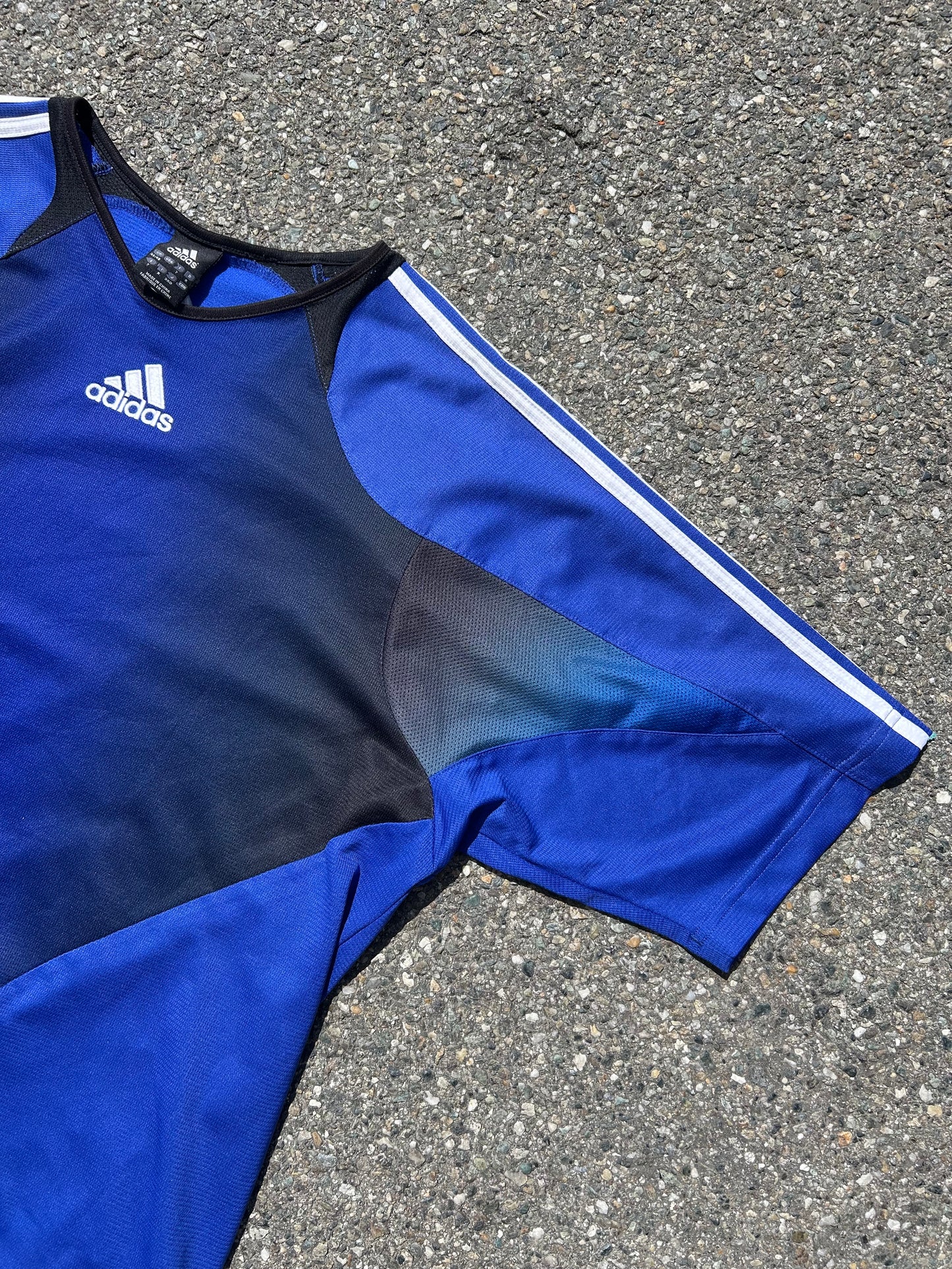Adidas T-Shirt